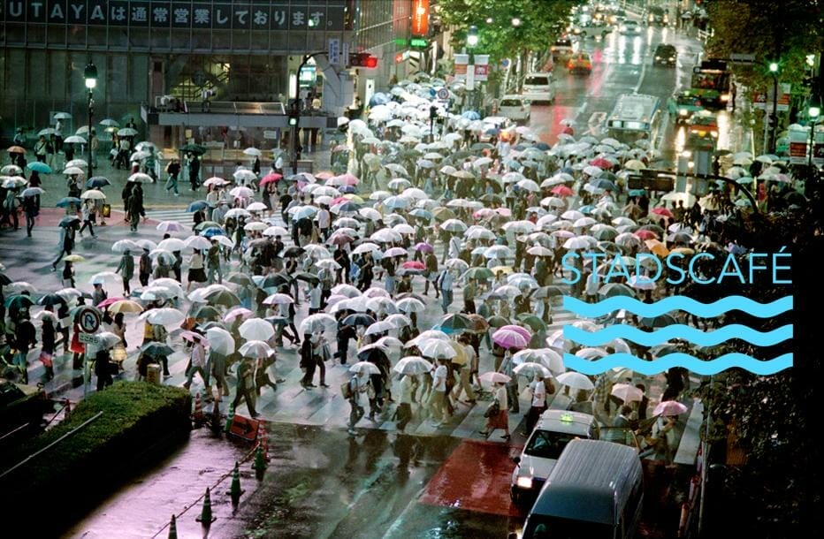 Lees meer over het artikel Stadscafé #7 Het Regent Weer Meer