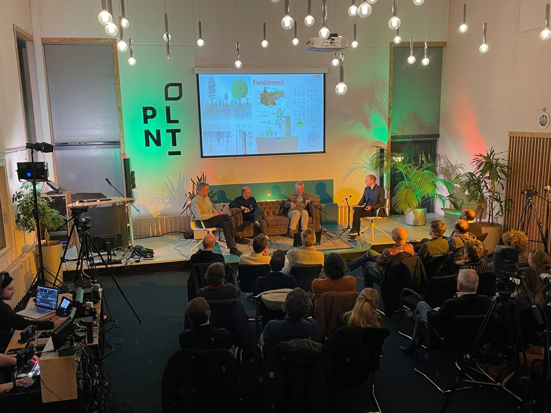 Lees meer over het artikel Stadscafé #27: Leiden onder de Grond