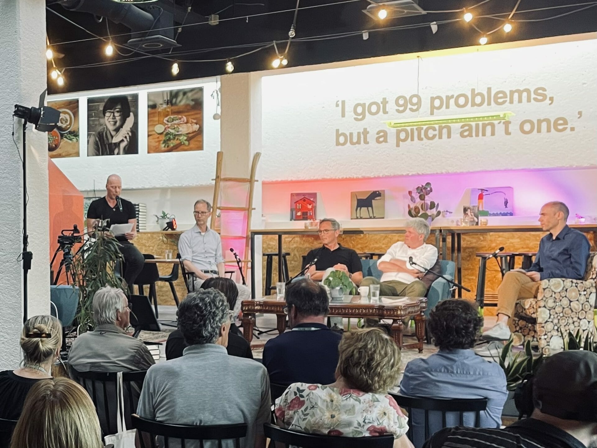 Lees meer over het artikel Martin Verwoest over hoe menselijke architectuur wordt verheven naar structuralisme